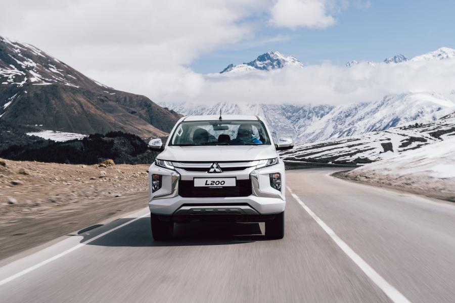  Mitsubishi L200 Double Cab 2019 года  (CIS) (фото 11 из 40)